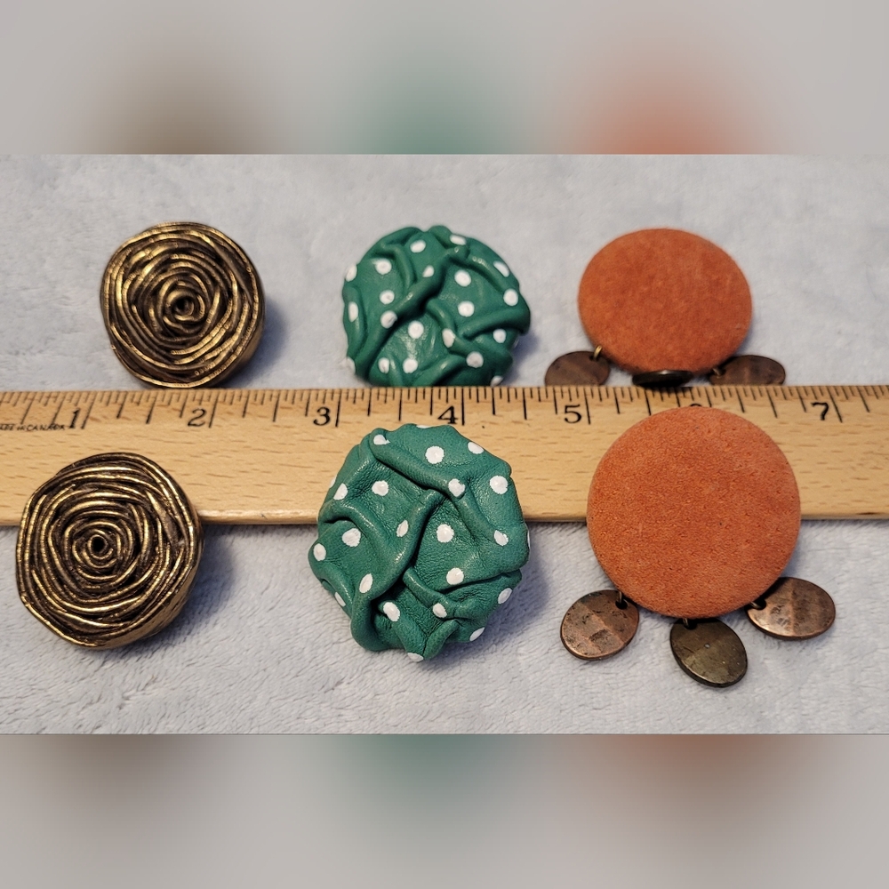 Chic Gold and Green Earring Trio